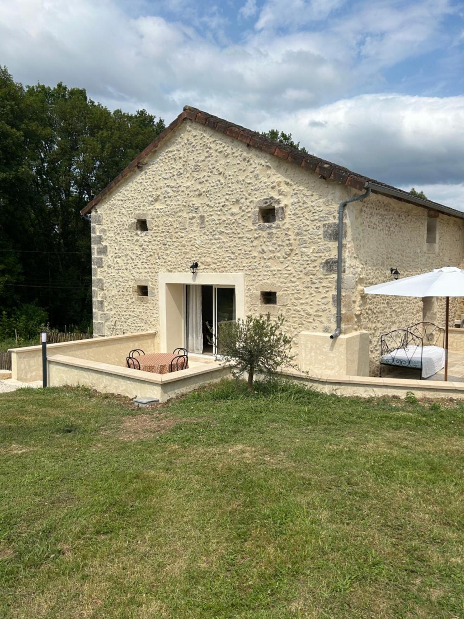 L Etable A Bois Trélissac Exterior foto